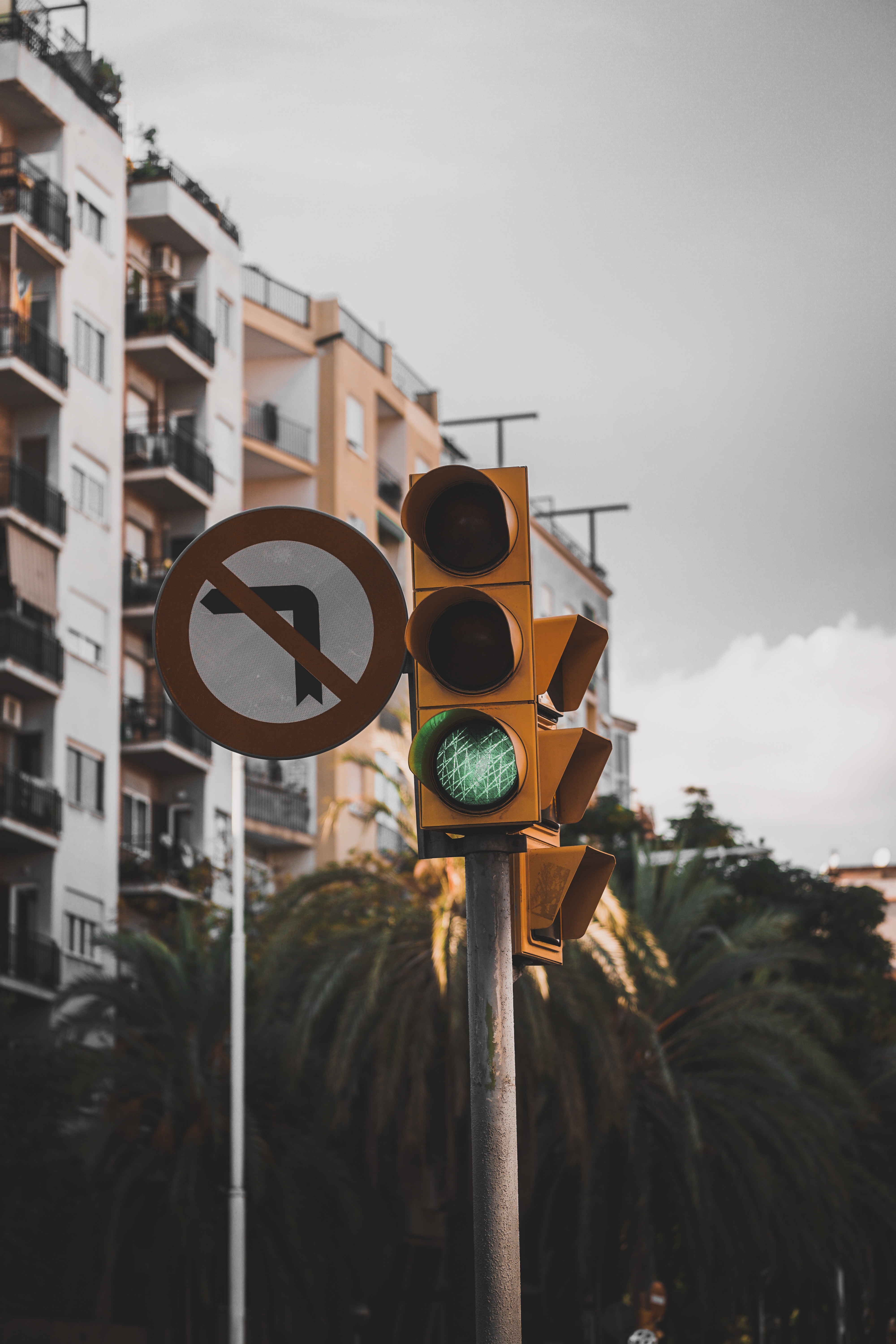 Traffic light in Spain